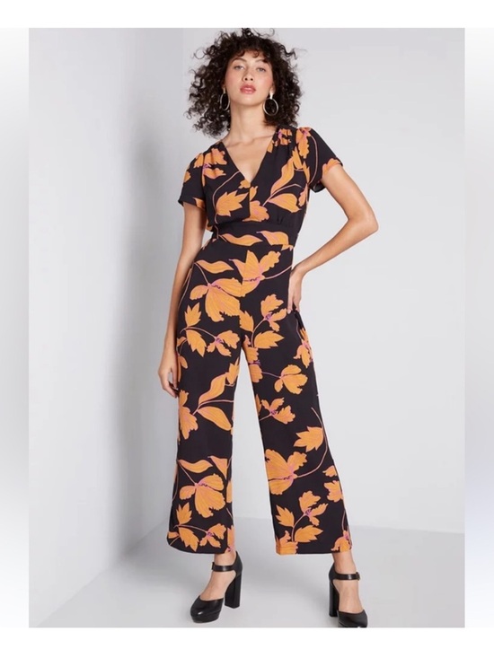 Modcloth Pants - ModCloth Aiming Higher Black and Gold Floral Cropped Wide Leg Jumpsuit M
